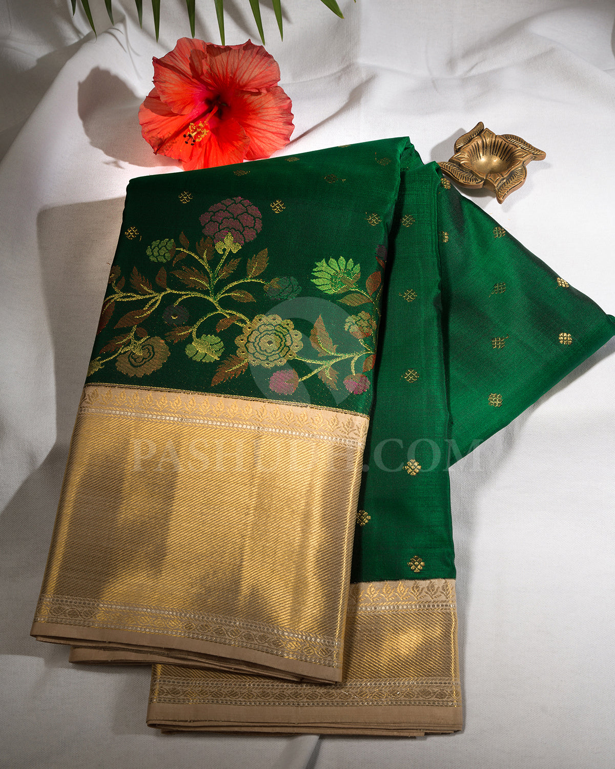 Forest Green And Ivory Pure Zari Kanjivaram Silk Saree - P173(A)