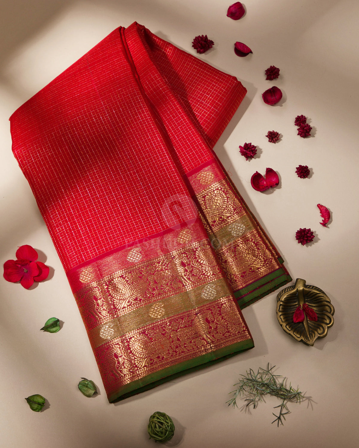 Red and Arakku Kanjivaram Silk Saree - S777 - View 1
