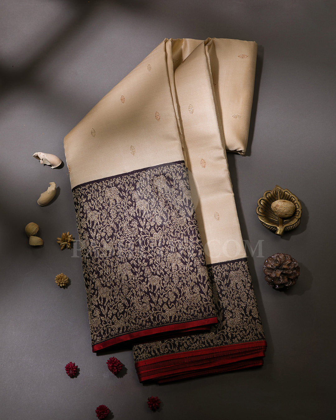 Cream And Black Kanjivaram Silk Saree - S1160(A)