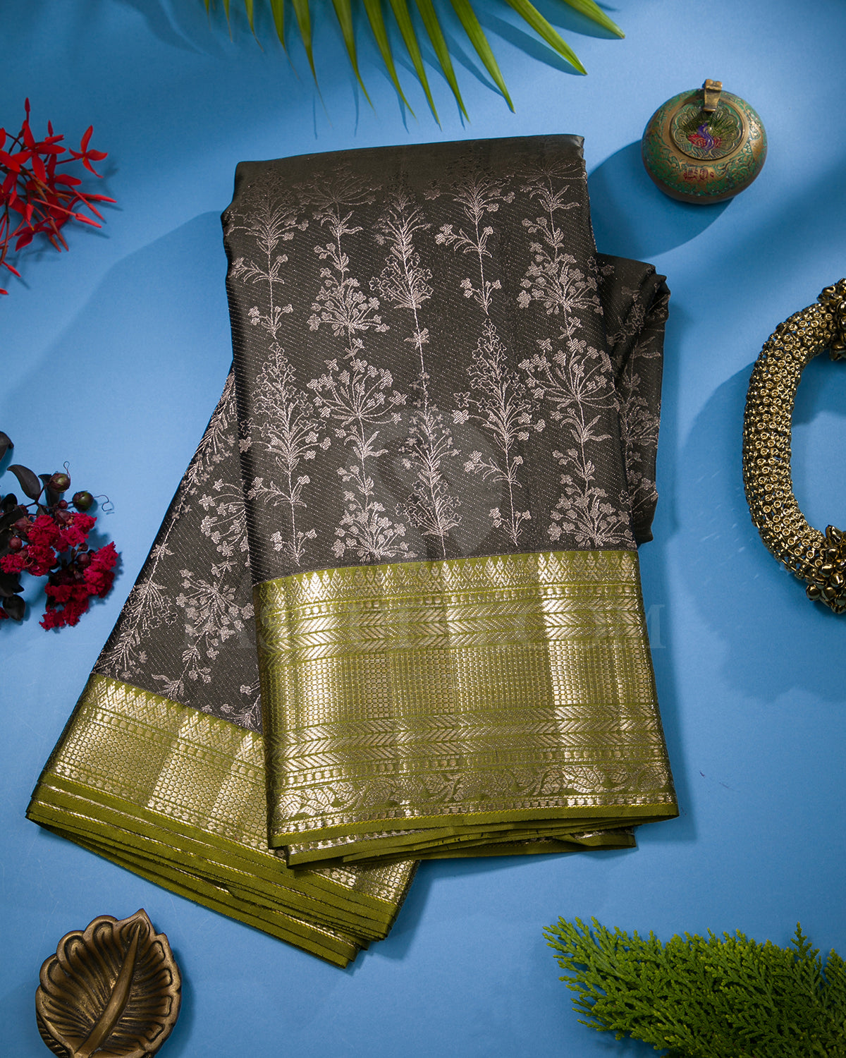 Mehendi Green Kanjivaram Silk Saree - D589(B)