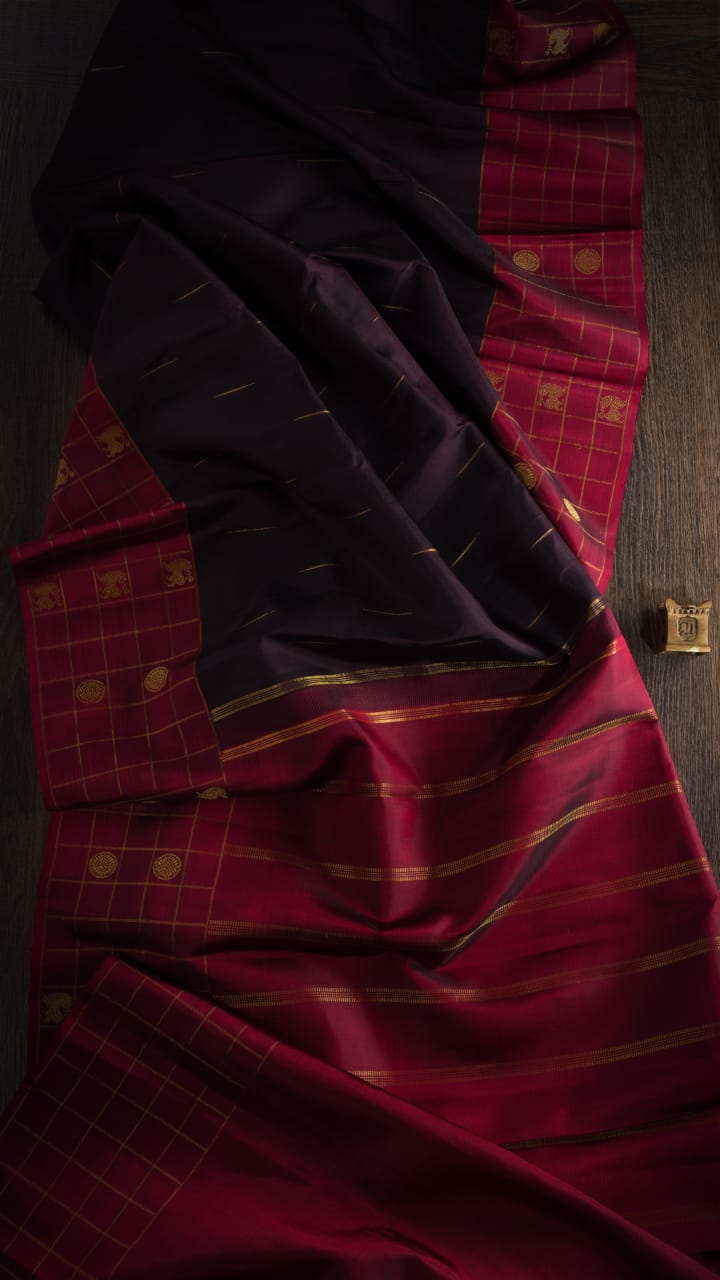EXQUISITE  PAAKU  KANJIVARAM SILK SAREE WITH GOLD ZARI  AND MAROON  KATTAM BORDER -RM5