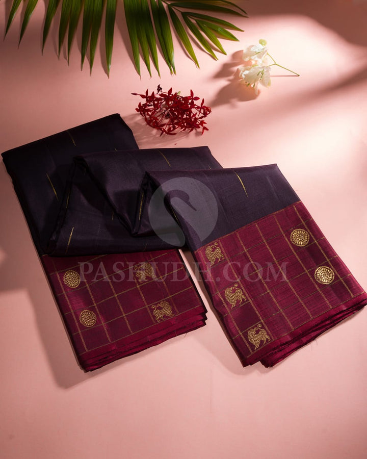 EXQUISITE  PAAKU  KANJIVARAM SILK SAREE WITH GOLD ZARI  AND MAROON  KATTAM BORDER -RM5