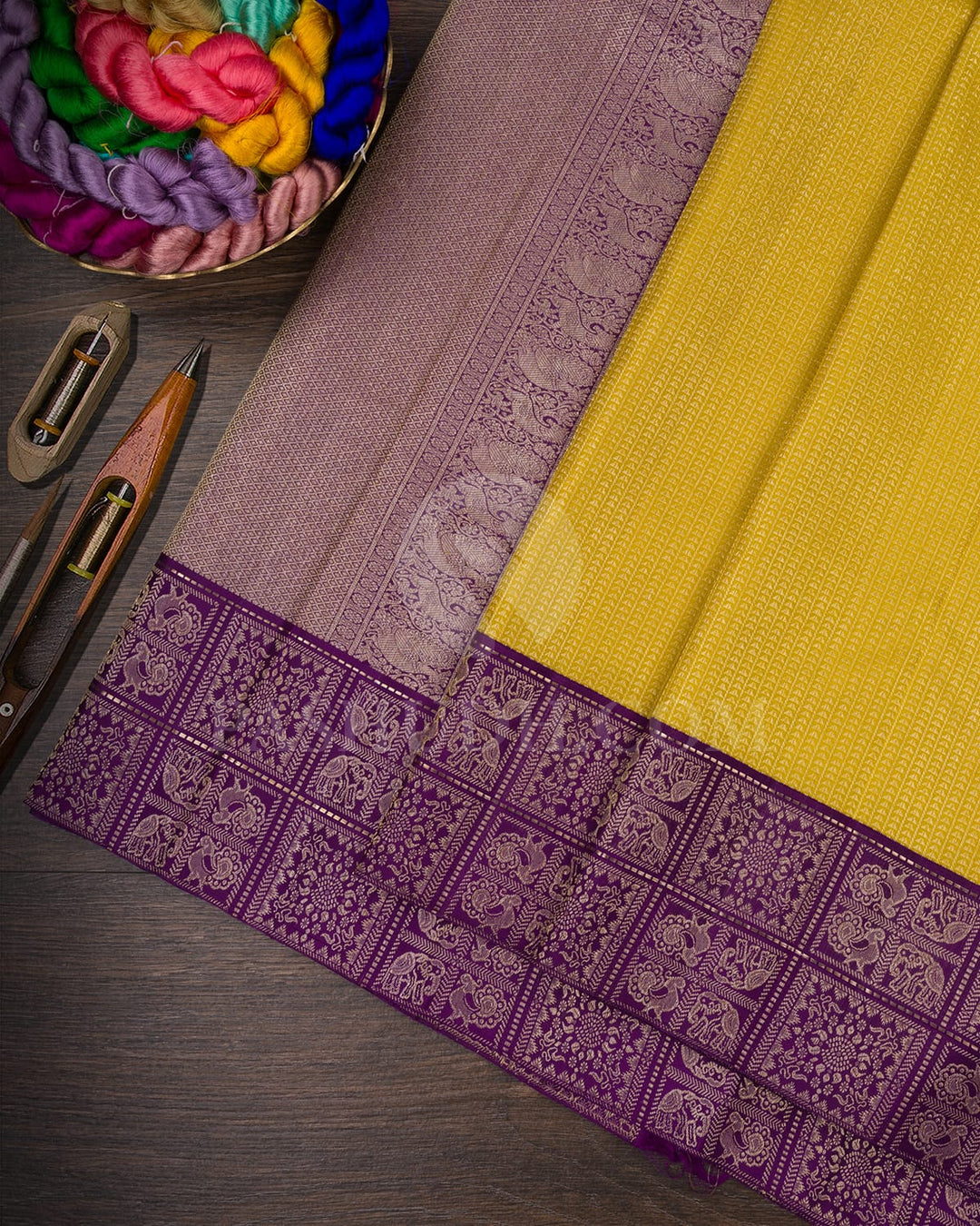 MUSTARD YELLOW AND PURPLE  HANDWOVEN  KANJIVARAM SILK SAREE - S1305(D)