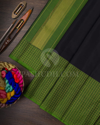 BLACK &OLIVE GREEN KANJIVARAM SILK SAREE WITH GOLD ZARI  KATTAMS IN BORDER - RB7