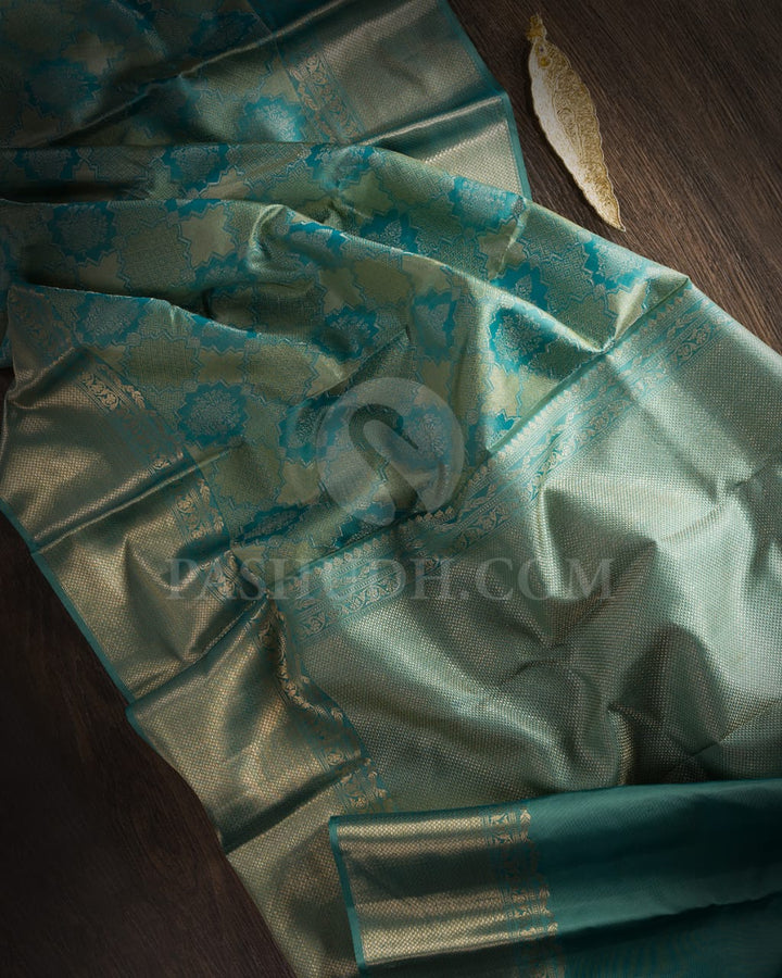 CELESTIAL BLUE  KANJIVARAM SILK SAREE WITH GOLD ZARI - D616(A)