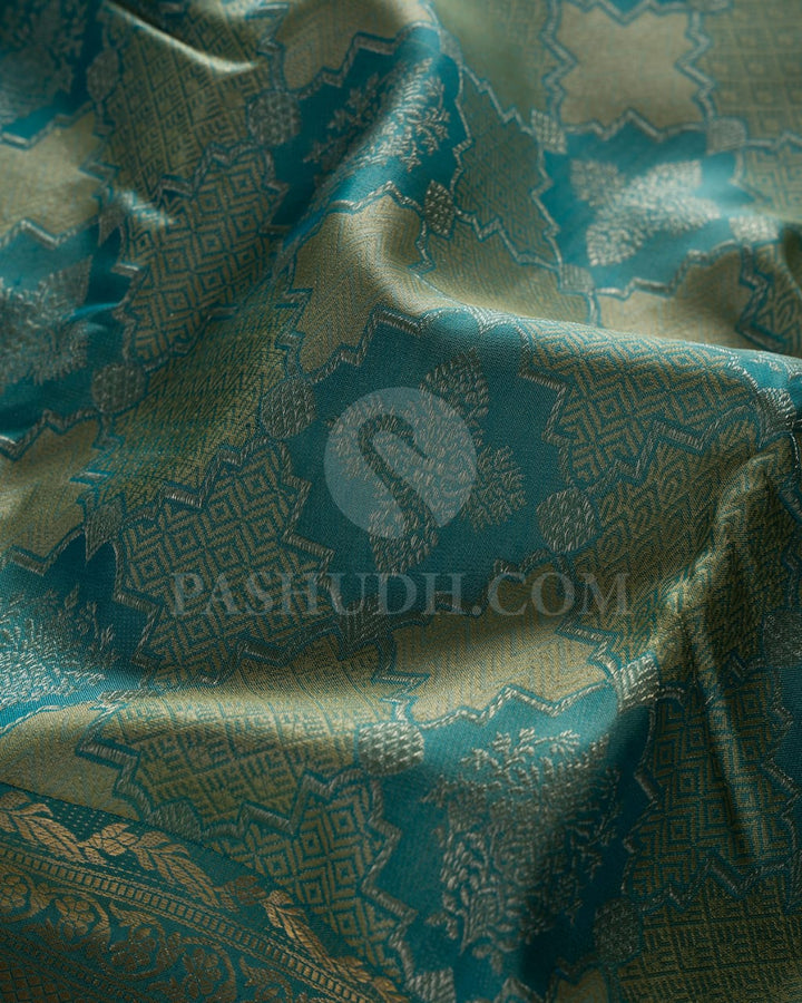 CELESTIAL BLUE  KANJIVARAM SILK SAREE WITH GOLD ZARI - D616(A)