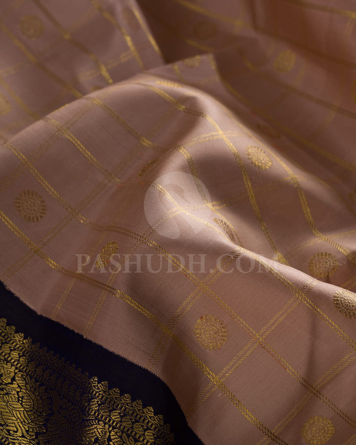 PINKISH BEIGE  & NAVY BLUE KANJIVARAM SILK SAREE- RV6
