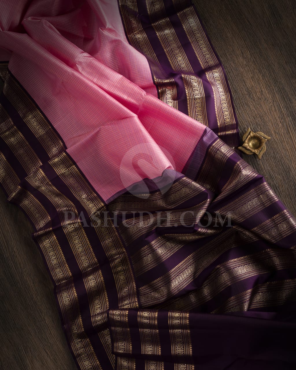 Baby Pink Kanjivaram Silk Saree With Muthu Vari Pattern & Gold Zari Border - S1343(C)