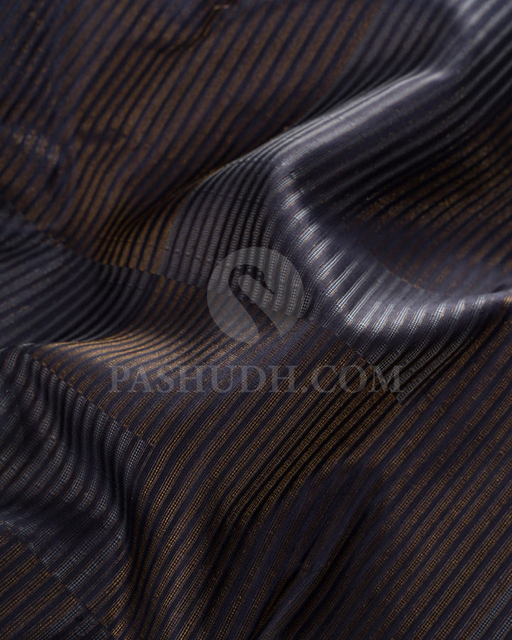 Blue Shot Grey With Silver Grey Traditional Borderless Kanjivaram Silk Saree - DJ341(D)