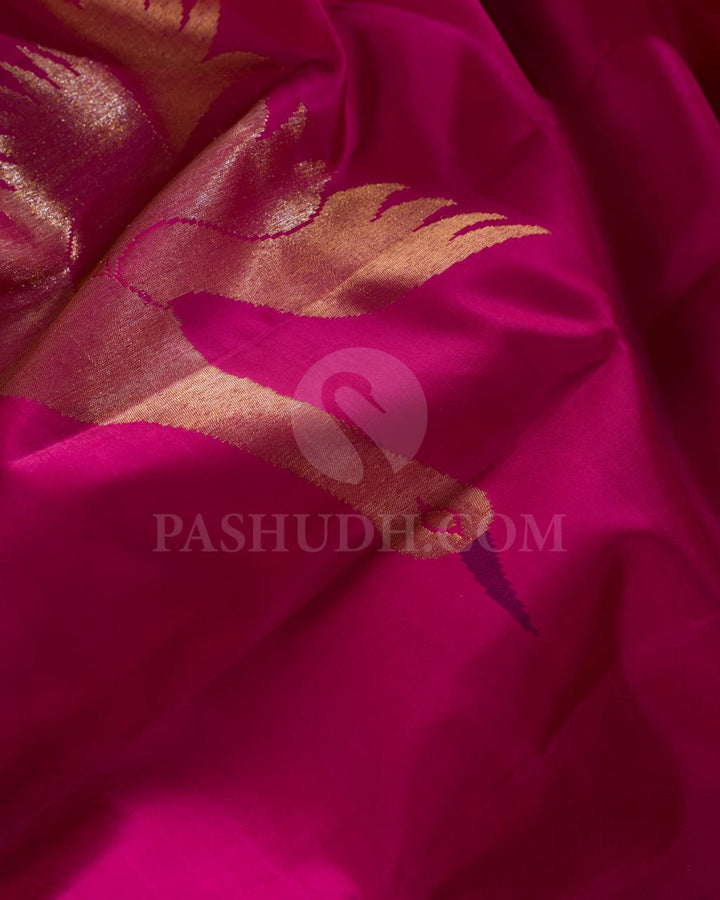 Regal Rani Pink & Parrot Green Traditional Borderless Kanjivaram Silk Saree - S1425(A)