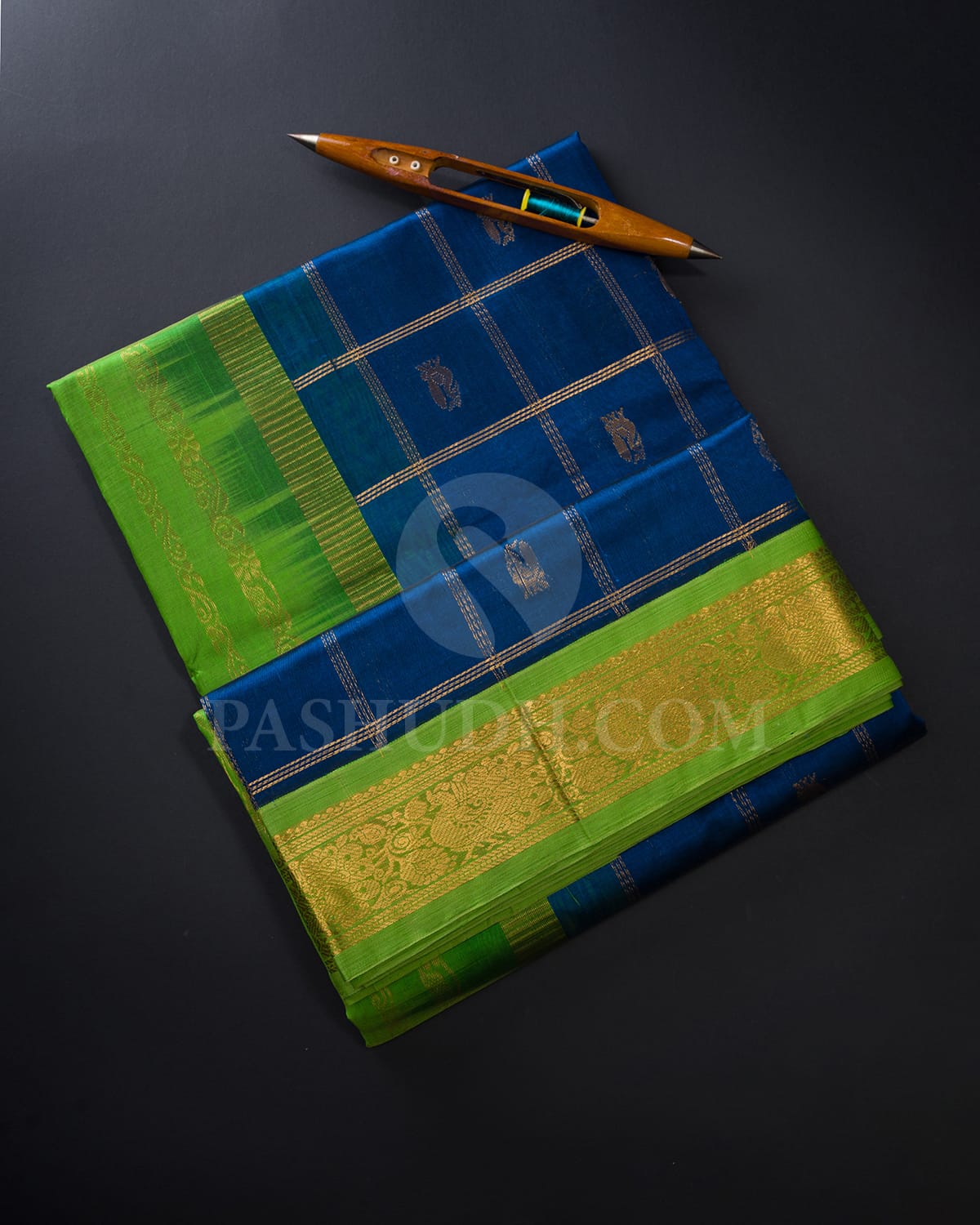 Cobalt Blue And Parrot Green Kanjivaram Silk Cotton Saree - RC27