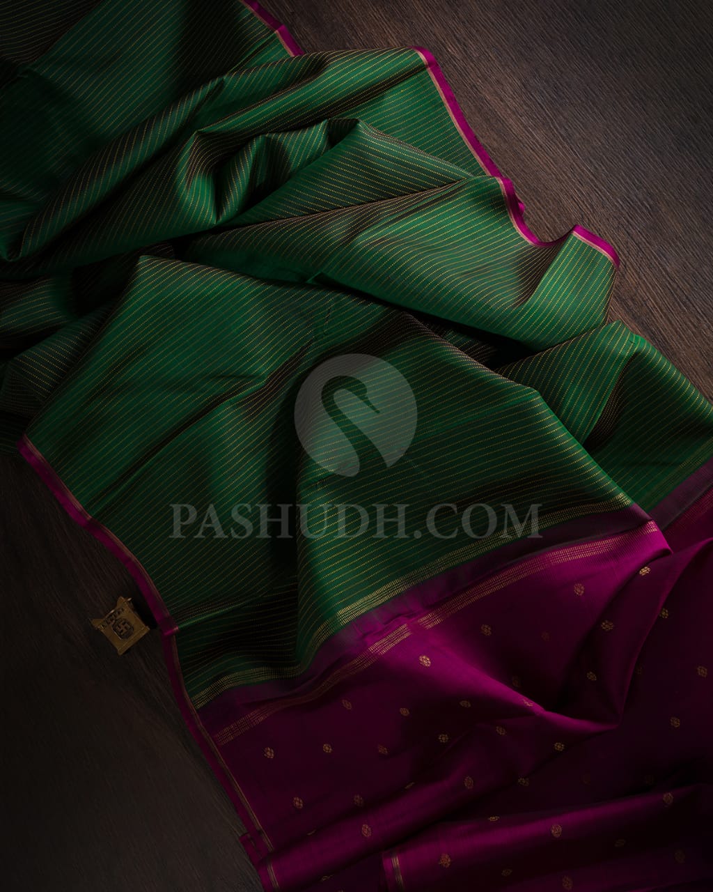 Bottle Green & Magenta Traditional Borderless Kanjivaram Silk Saree-A5