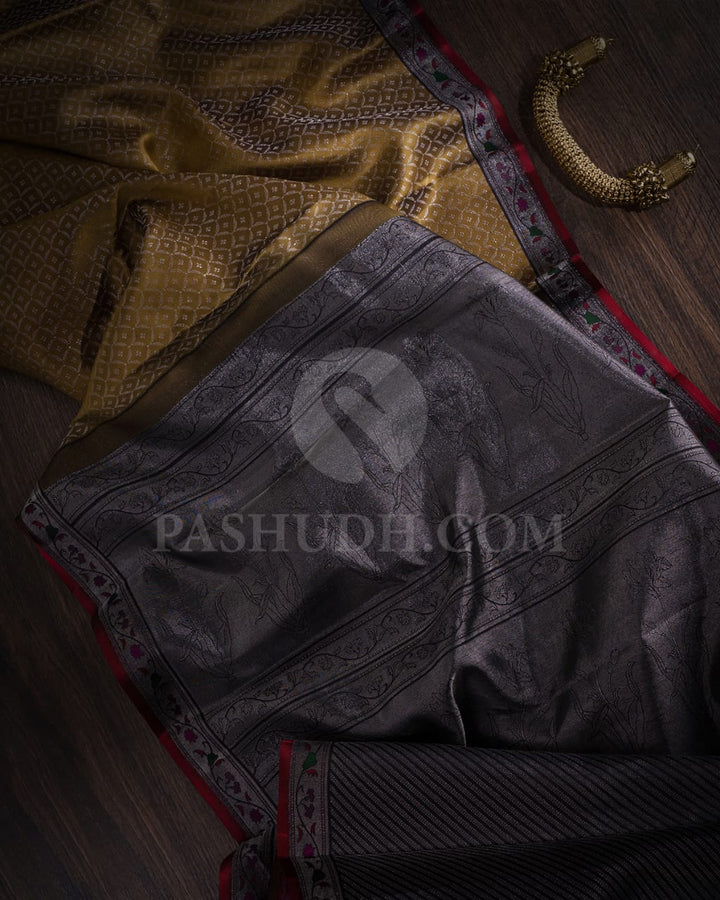 Mehendi Green & Deep Dark Green Kanjivaram Silk Saree-DT300(B)