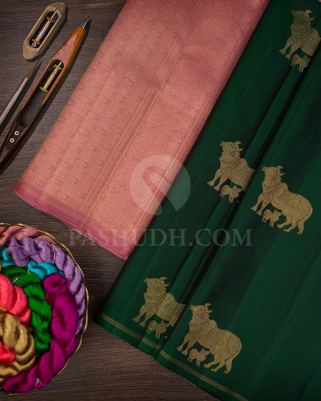 Bottle Green & Onion Pink Traditional Borderless Pure Kanjivaram Silk Saree-SP22