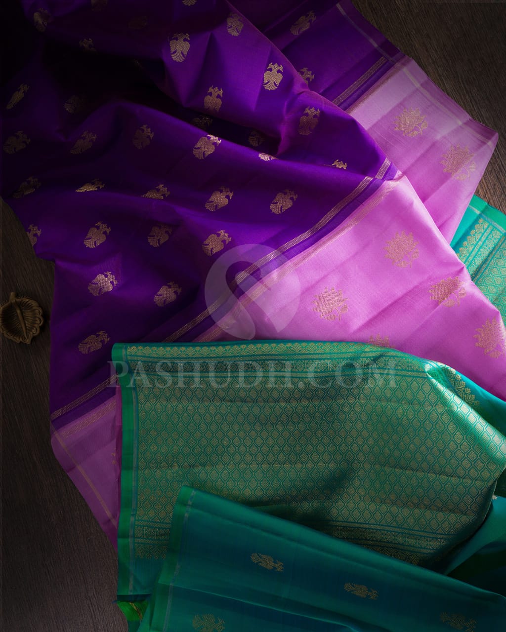 Vibrant Violet, Dual Shaded Lavender With Blue Green Borderless Pure Kanjivaram Silk Saree-SP19