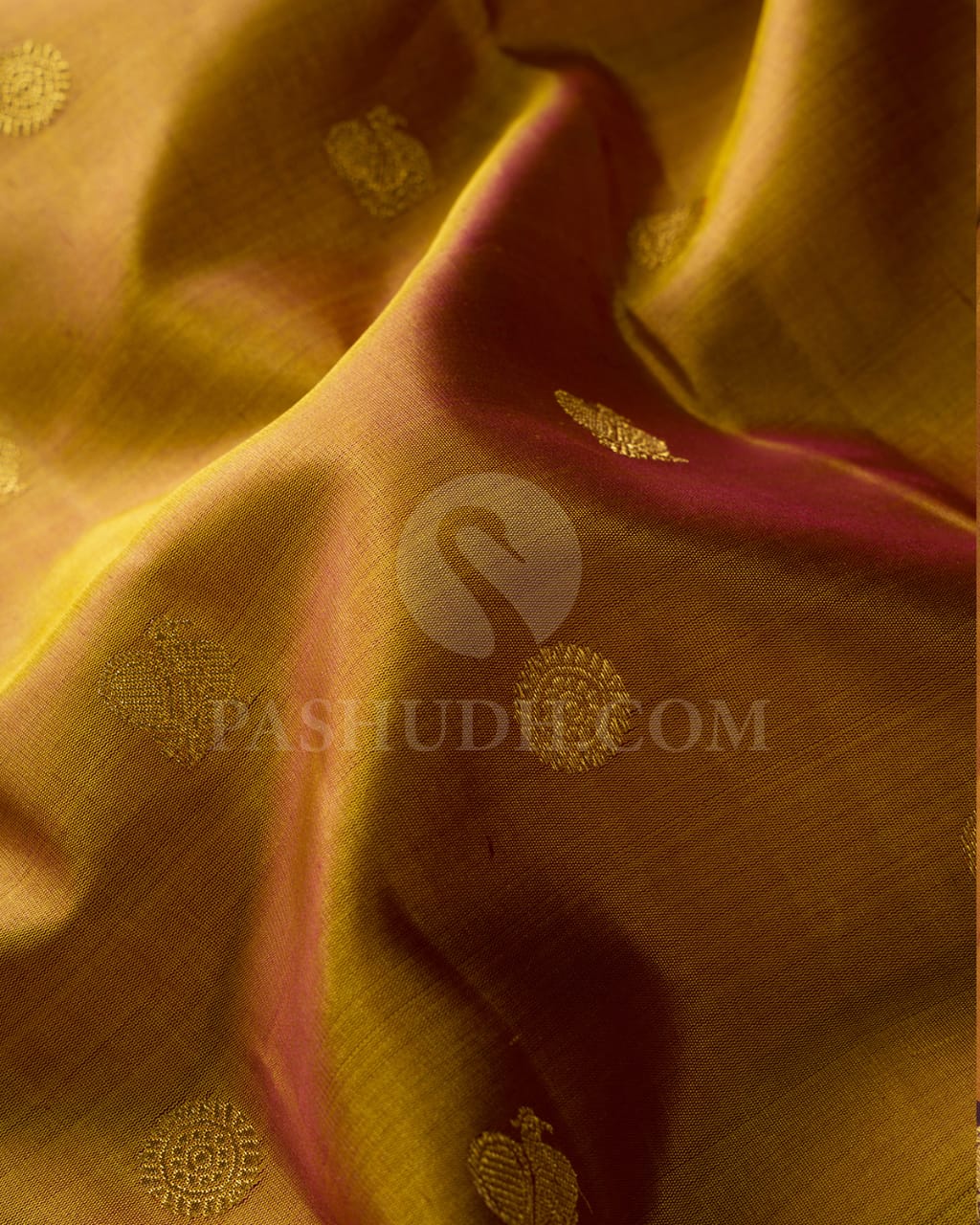 Vendhayam & Brown Pure Kanjivaram Silk Saree-SP29