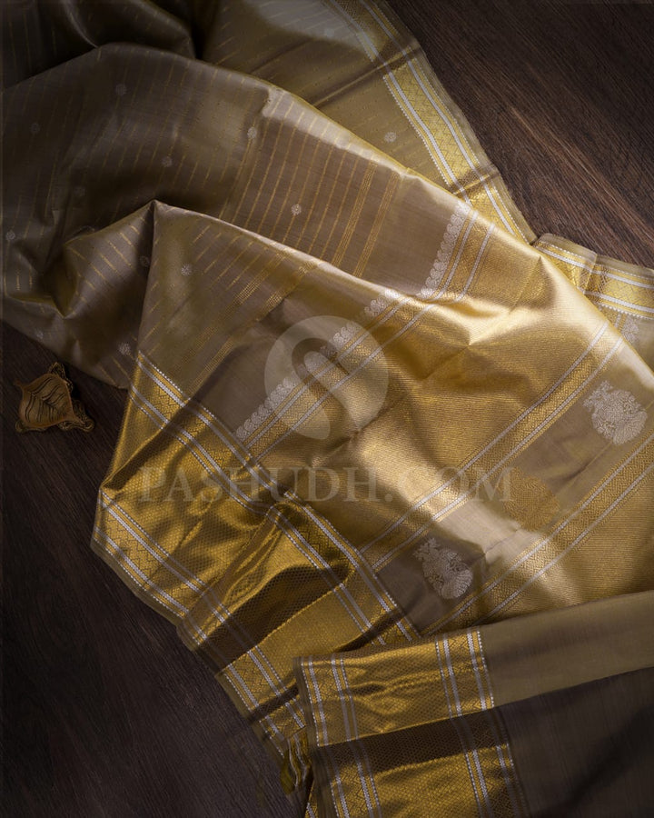 Greige Pure Kanjivaram Silk Saree-SP39