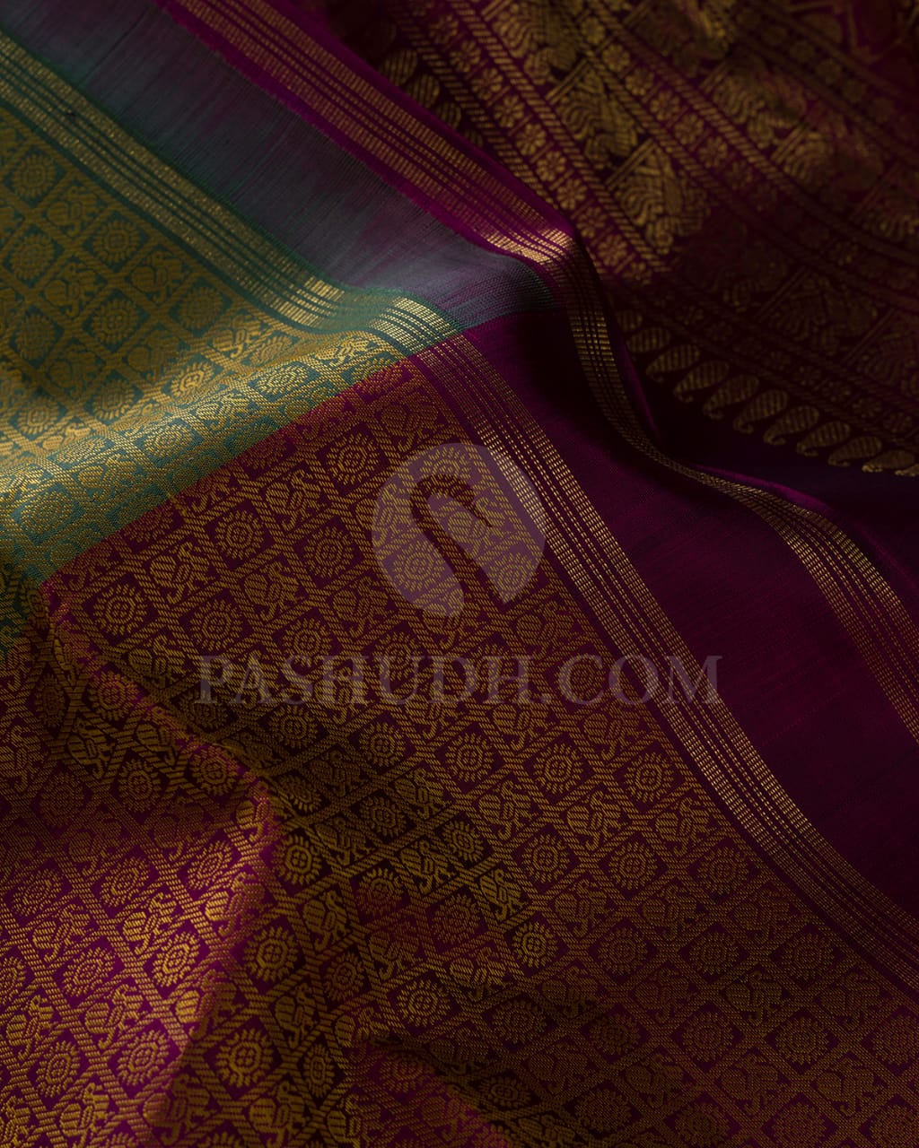 Green And Magenta Pure Kanjivaram Silk Saree-SP75