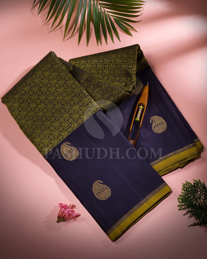 Deep Navy Blue And Magenta Pure Kanjivaram Silk Saree-SP47