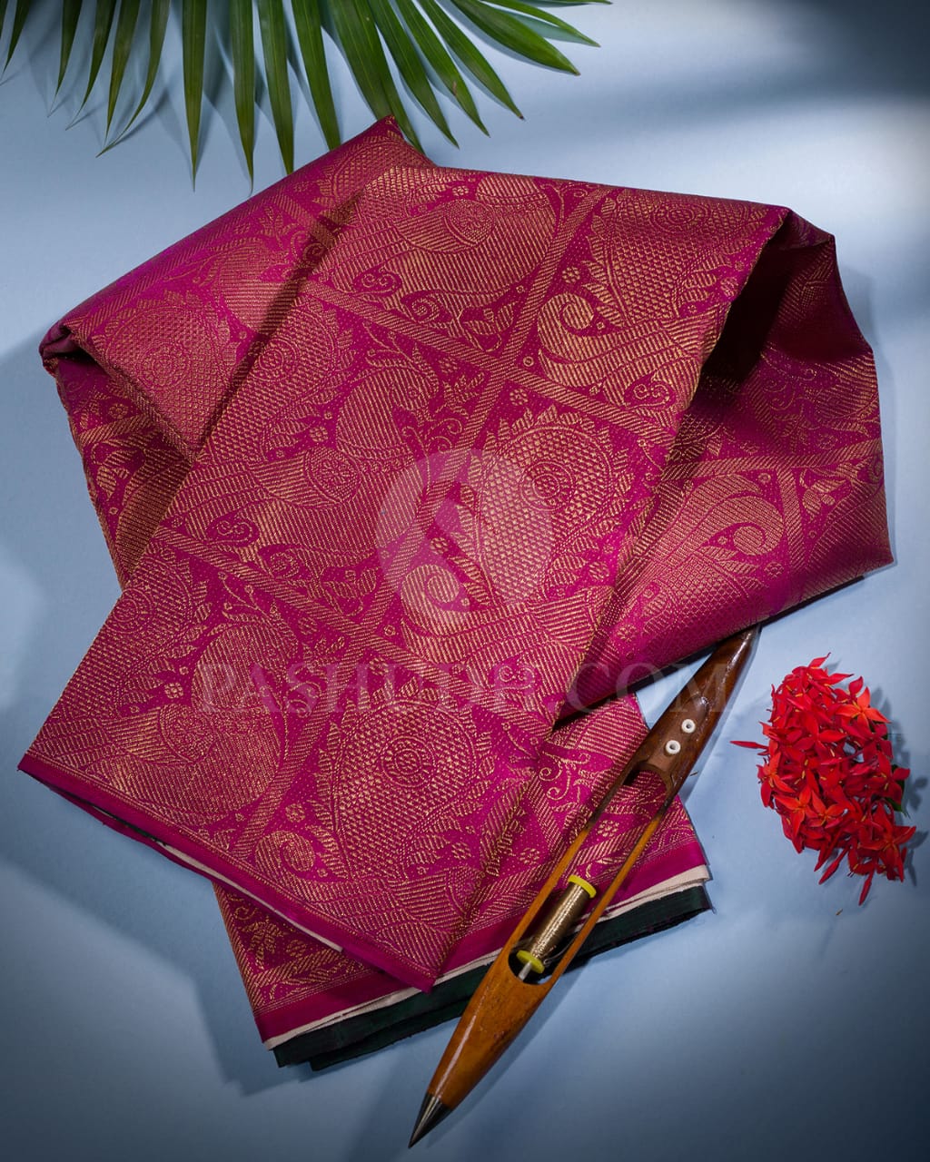 Half White,Rani Pink & Bottle Green Traditional Borderless Pure Kanjivaram Silk Saree-SP82