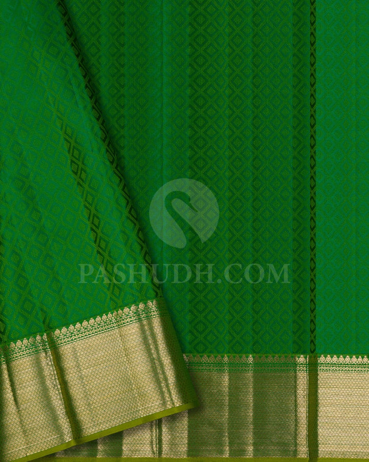 Heather Purple & Parrot Green Kanjivaram Silk Saree-D532(D)