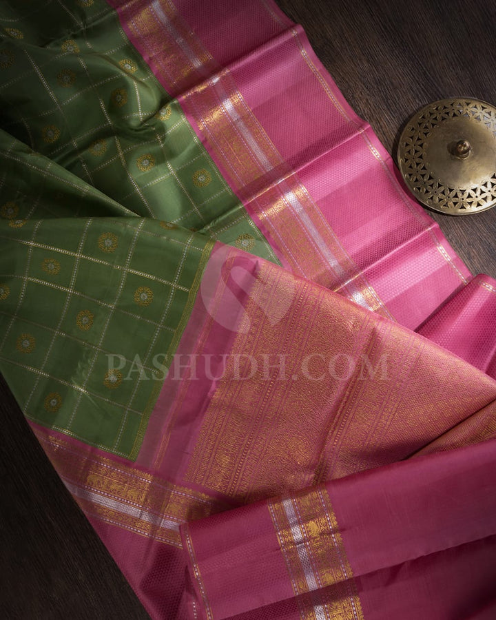 Deep Olive Green And Rose Pink Pure Kanjivaram Silk Saree-SP103