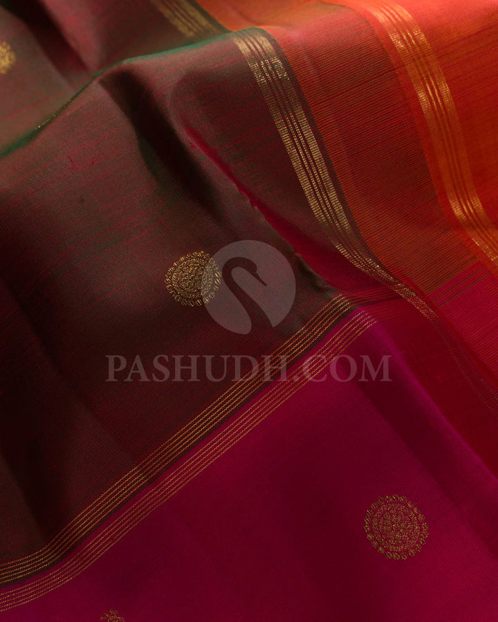 Rani Pink And Bottle Green&Orange Dual Shaded  Borderless Traditional Pure Kanjivaram Silk Saree-SP105