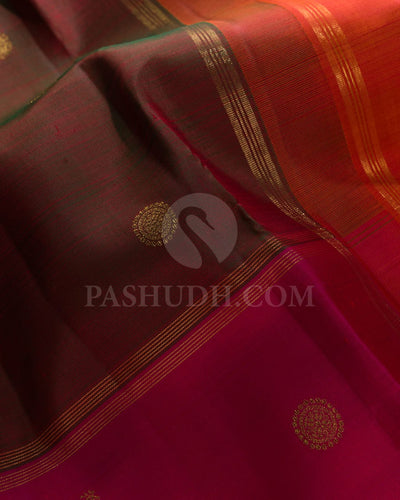 Rani Pink And Bottle Green Borderless Traditional Pure Kanjivaram Silk Saree-SP105