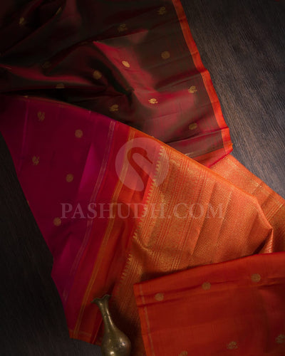 Rani Pink And Bottle Green Borderless Traditional Pure Kanjivaram Silk Saree-SP105