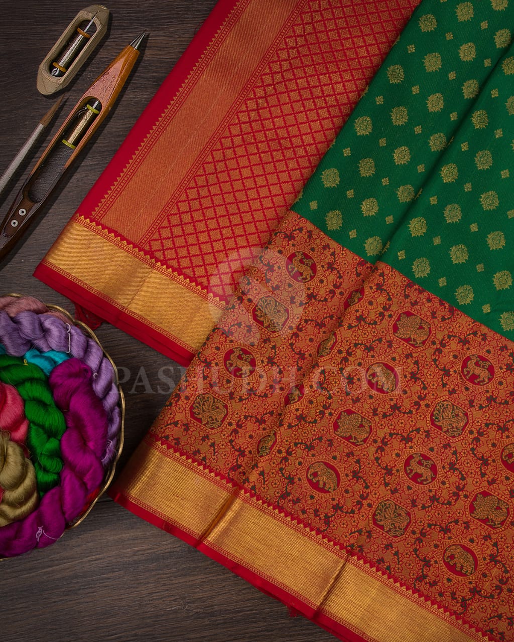 Emerald Green And Red Pure Kanjivaram Silk Saree-P180(A)
