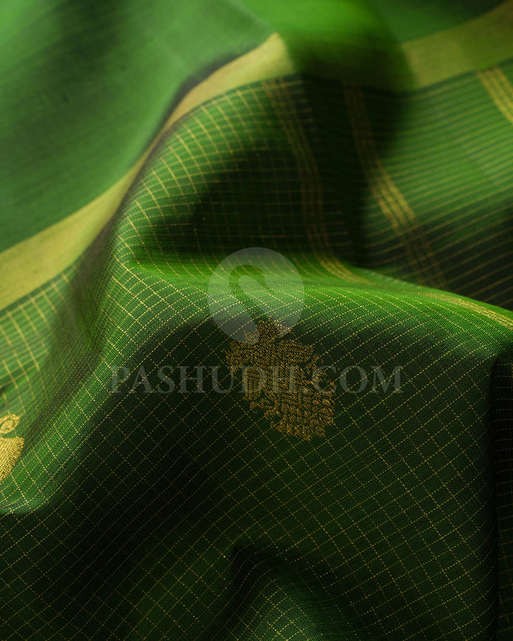 Hunter Green Pure Zari Kanjivaram Silk Saree-SP160