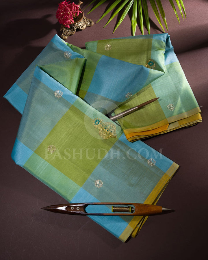 Sky Blue And Yellow Traditional Borderless Kanjivaram Silk Saree-S1491(A)