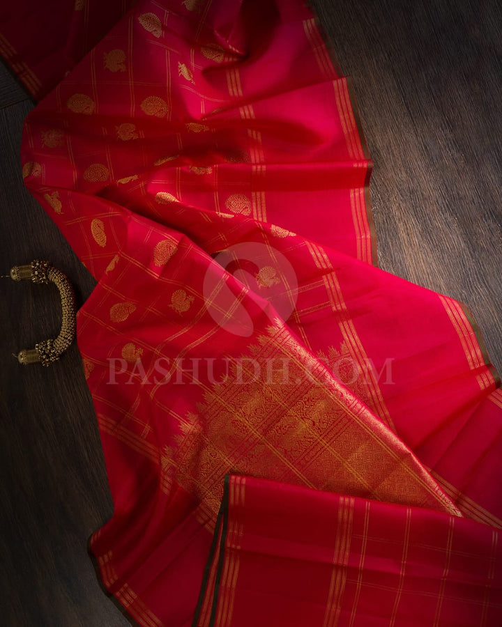 Kumkum Red Pure Zari Kanjivaram Silk Saree-SP171