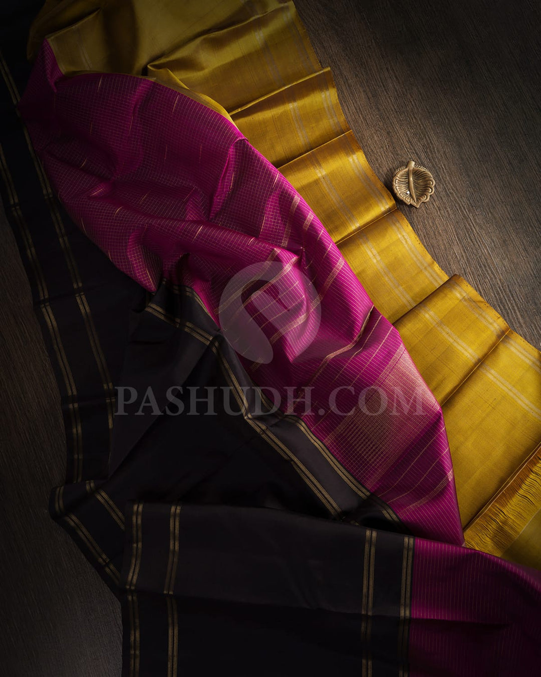 Muppagam Pure Zari Kanjivaram Silk Saree-SP198