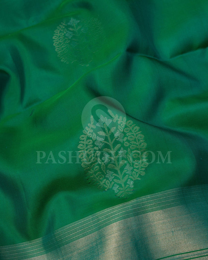 Emerald Green Banarasi Patterned Soft Silk Saree-AC140