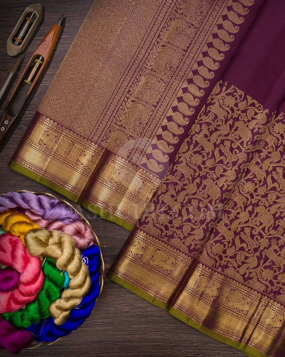 Aubergine With Dual Shaded Olive Green Pure Zari Kanjivaram Silk Saree-SP296