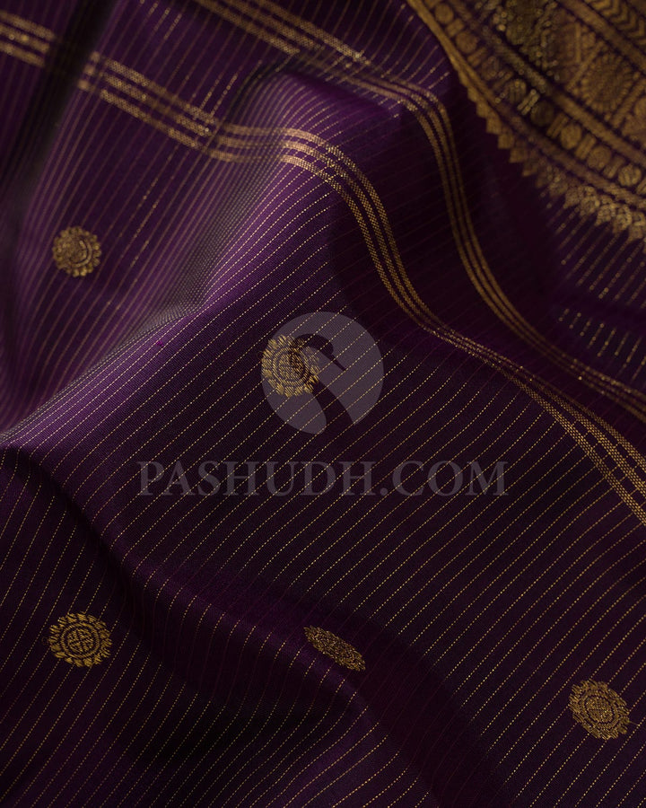 Wine And Dark Green Pure Zari Kanjivaram Silk Saree-SP329