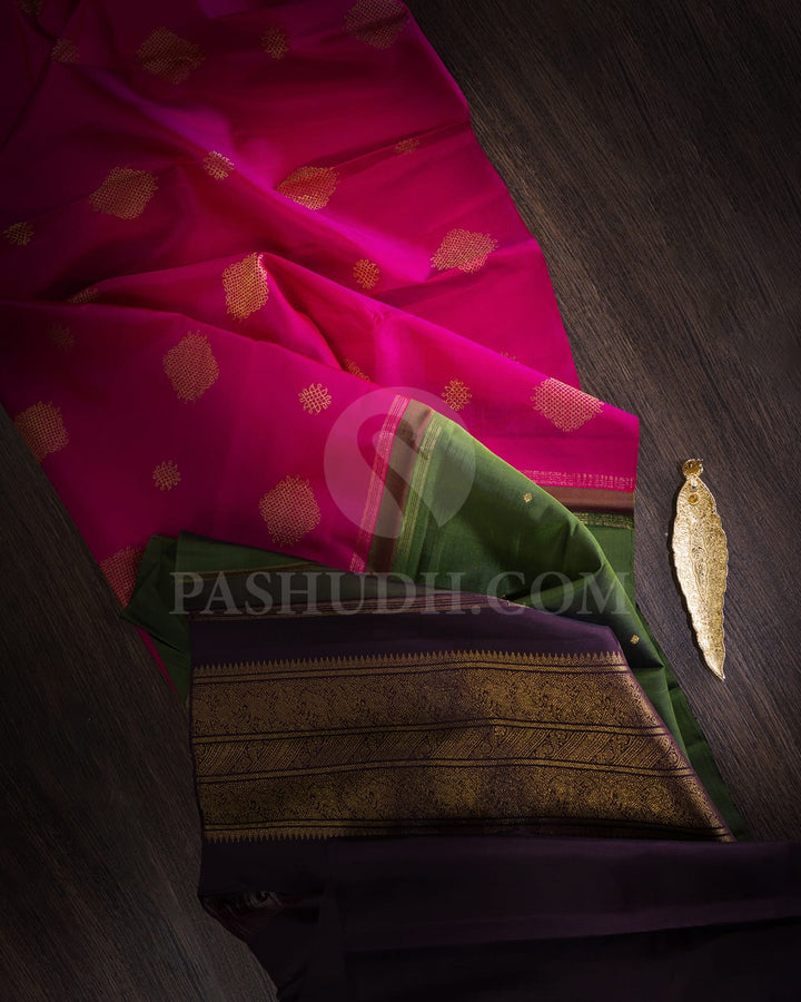 Rani Pink And Dual Shaded Green Borderless Pure Zari Kanjivaram Silk Saree-SP323