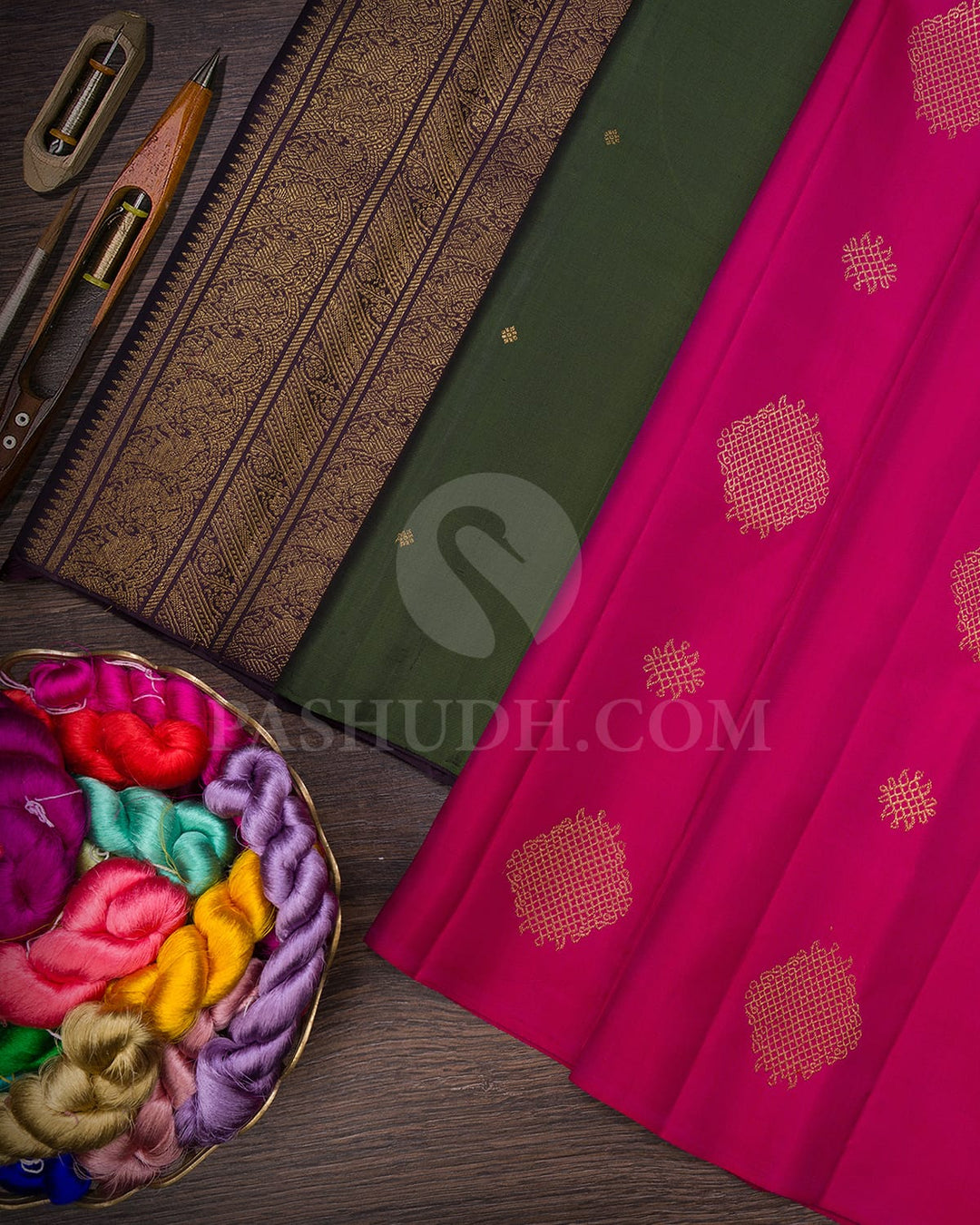Rani Pink And Dual Shaded Green Borderless Pure Zari Kanjivaram Silk Saree-SP323