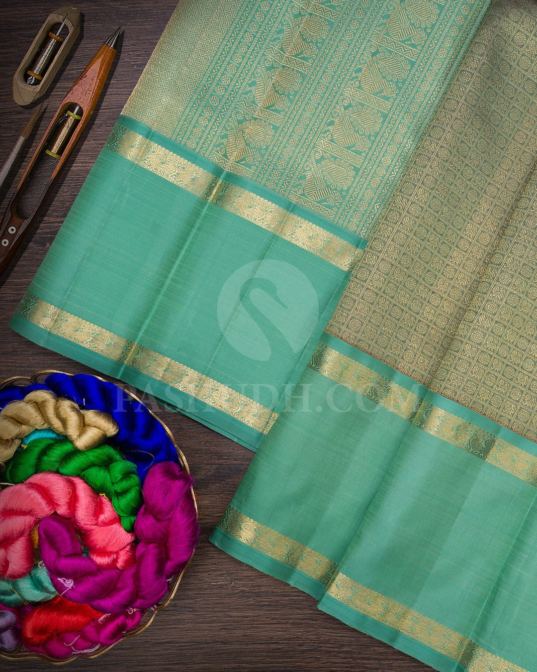 Dual Shaded Green And Teal Blue Pure Zari Kanjivaram Silk Saree-SP290