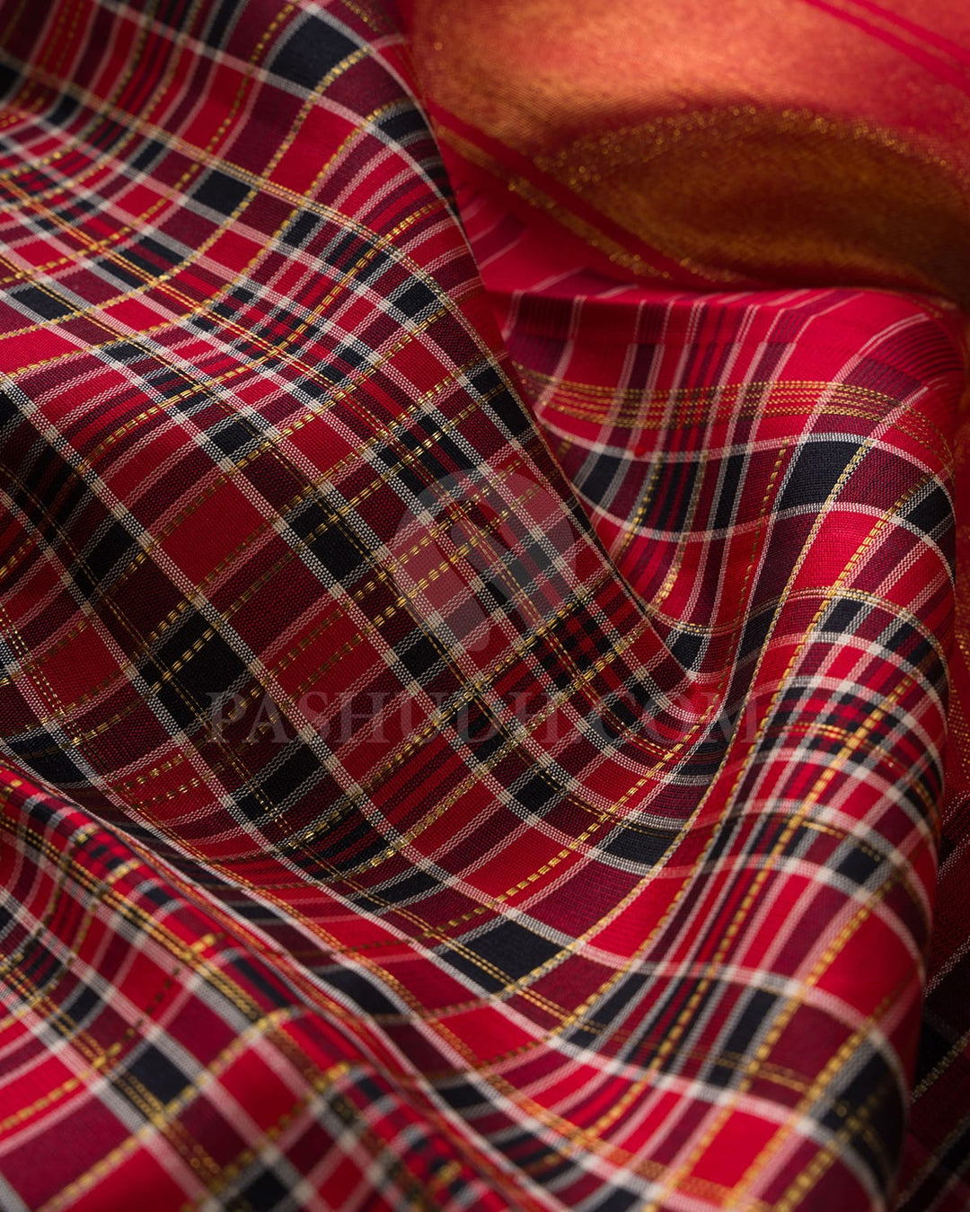 Red And Black Borderless Traditional Kanjivaram Silk Saree-S1574(A)