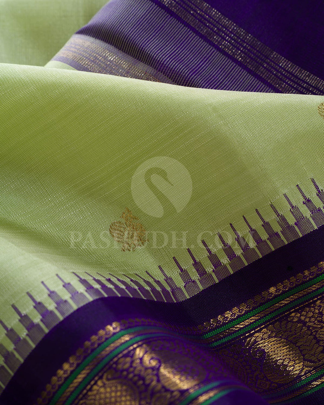 Elachi Green Pure Zari Kanjivaram Silk Saree-SP337