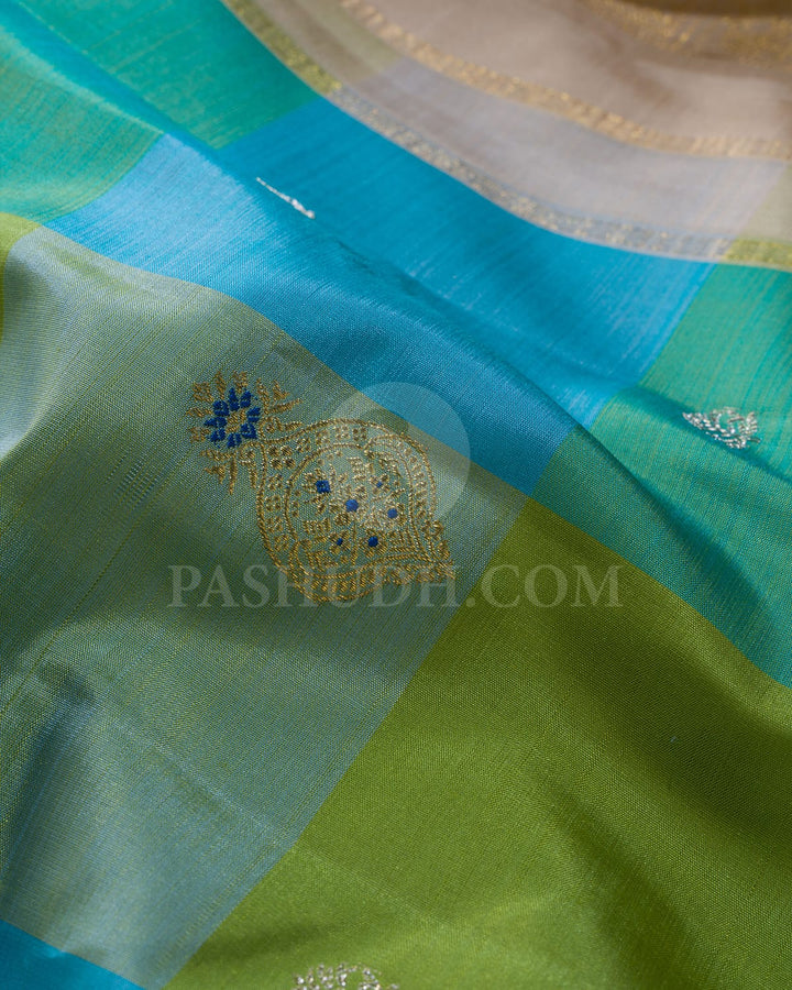 Blue-Green Hue With Beige Borderless Traditional Kanjivaram Silk Saree-S1491(B)