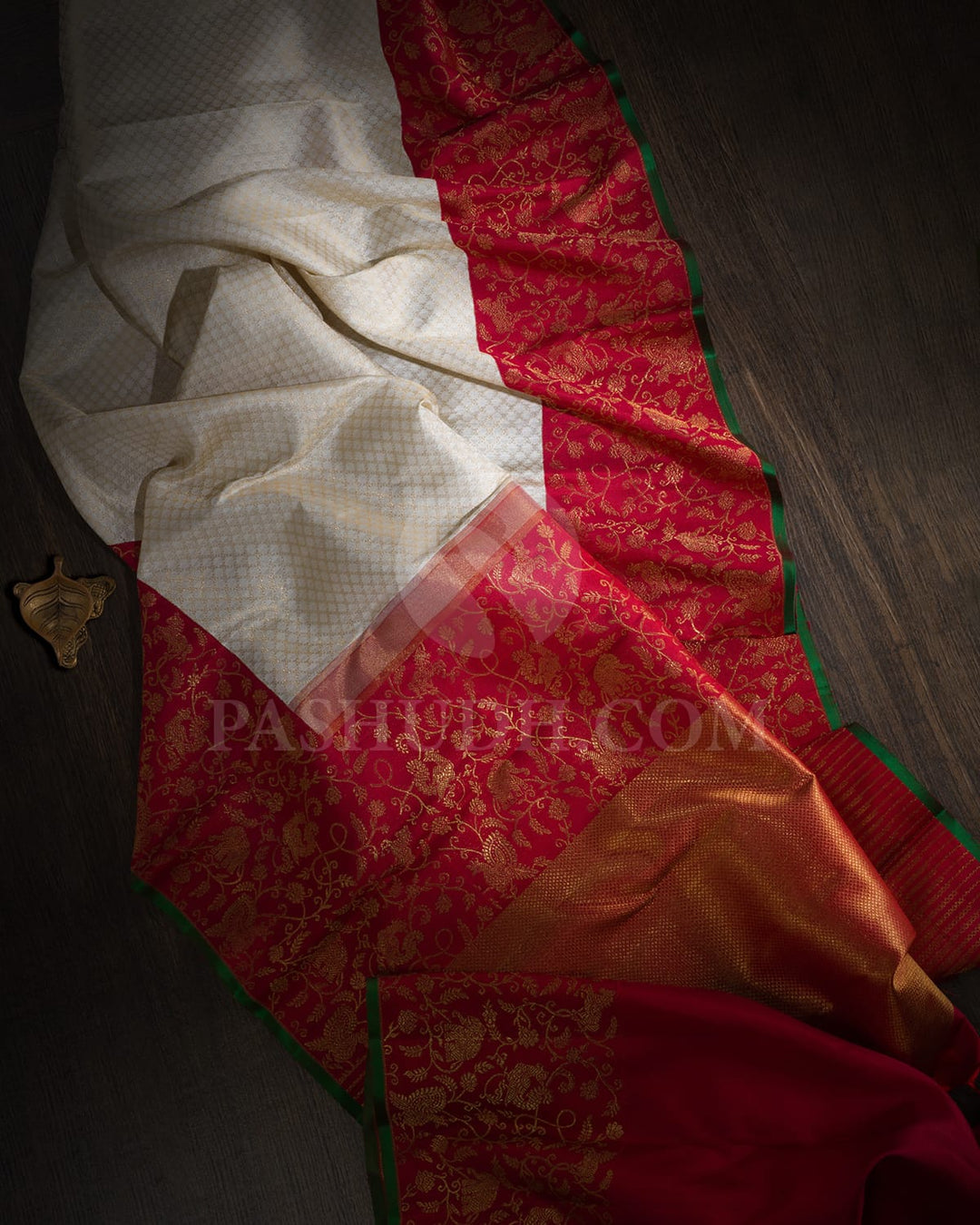 Half White Body With Silver Gold Zari Unique Peacock Eye Pattern And Red Border With Gold Zari Vanasingaram Floral Jaals-S1596(A)