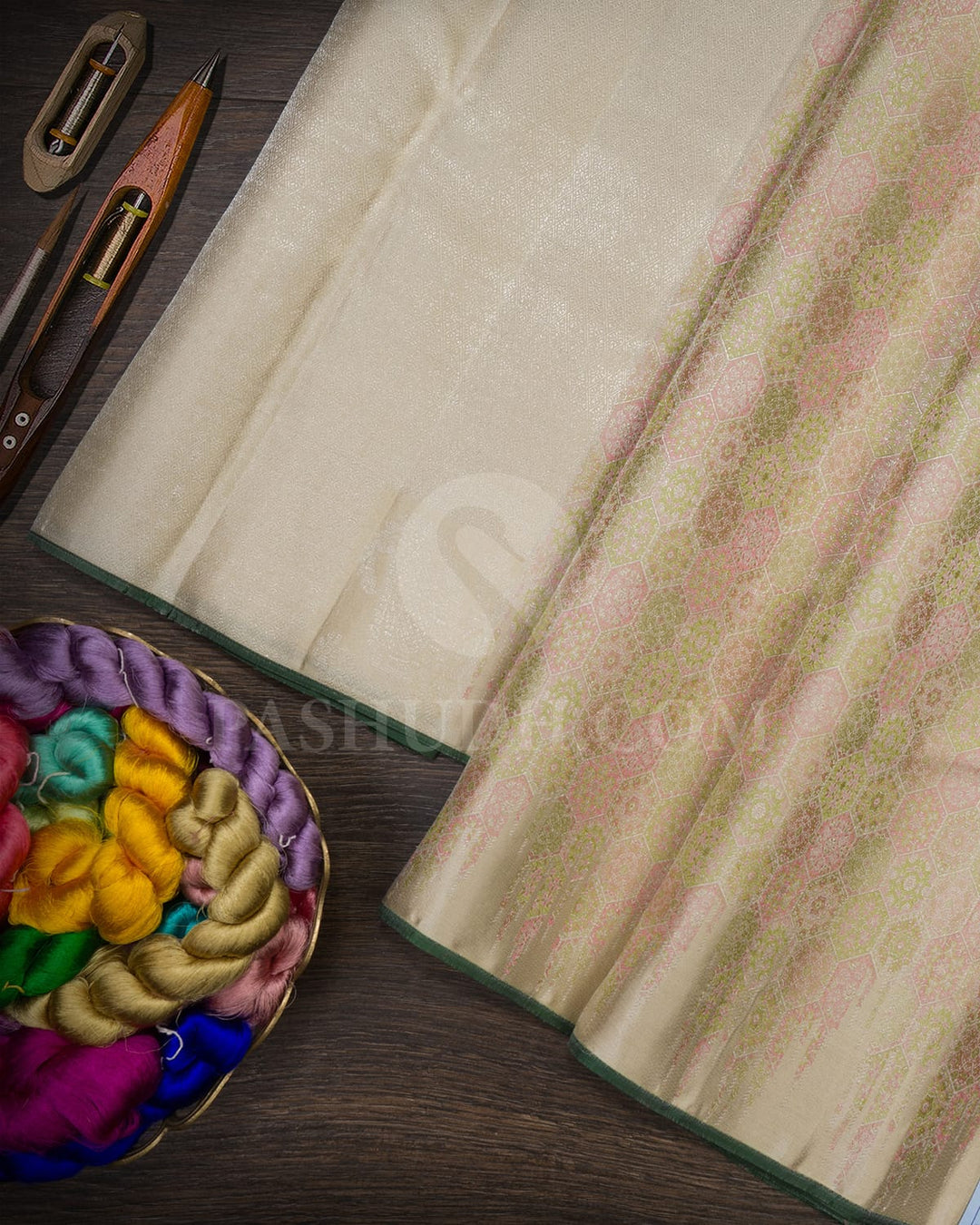 Ivory Kanjivaram Silk Saree-DJ386(B)