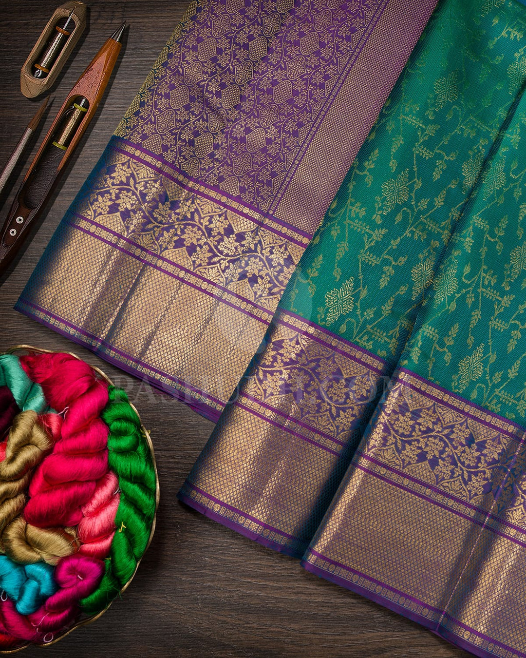 Dual Shaded Anandha Blue With Dark Lavender Kanjivaram Silk Saree-D672(A)