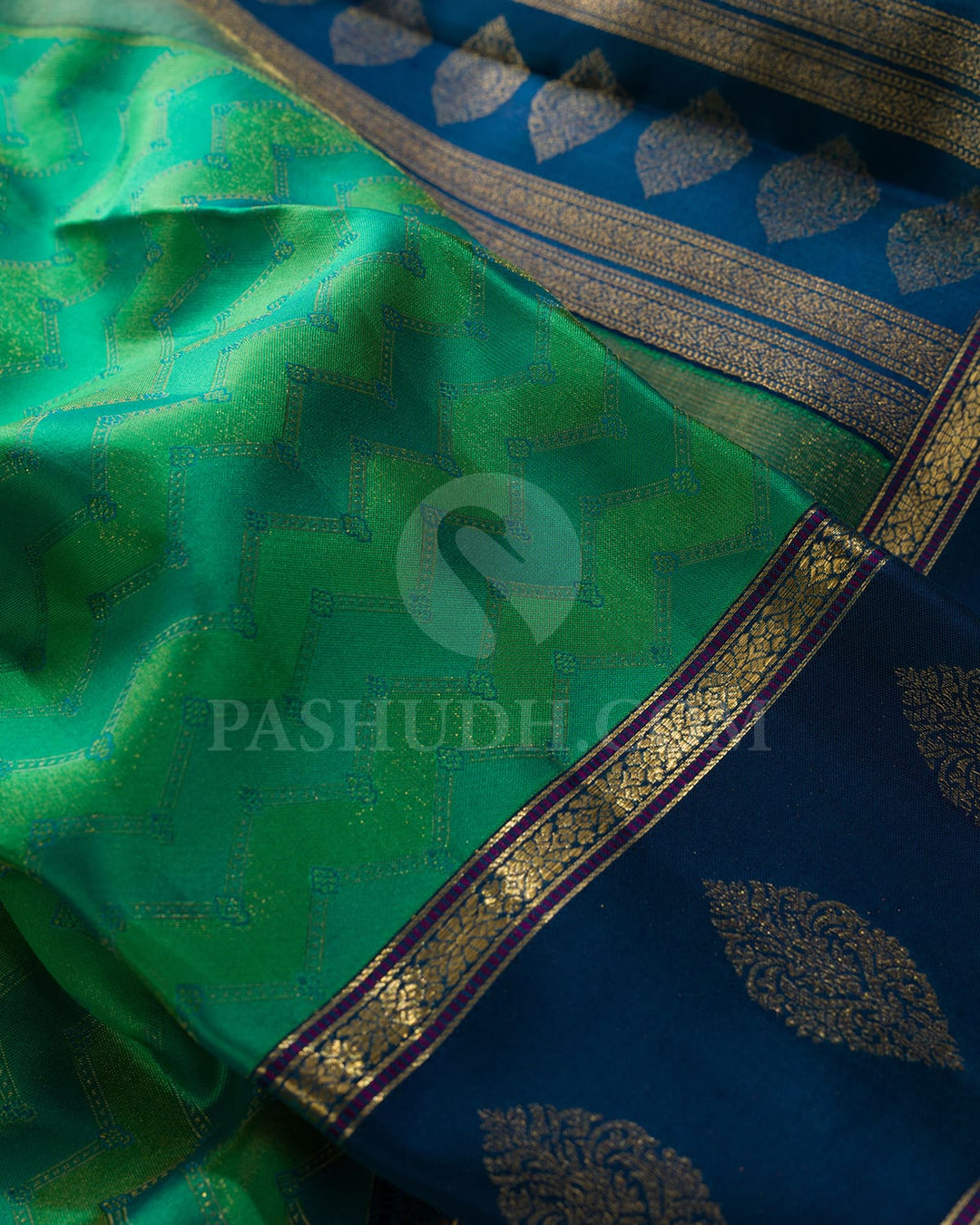 Dual Shaded Green And Navy Blue Kanjivaram Silk Saree-D652(E)