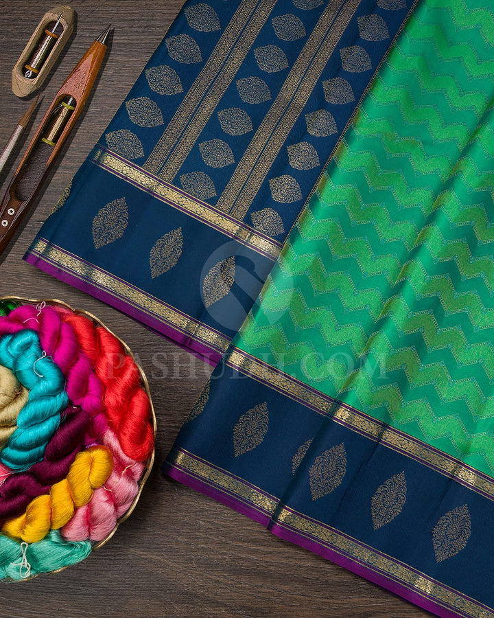 Dual Shaded Green And Navy Blue Kanjivaram Silk Saree-D652(E)
