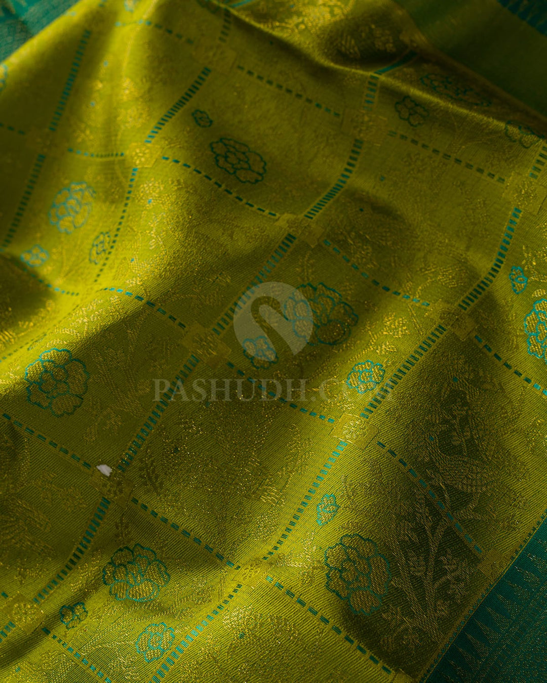 Chartreuse Green With Emerald Green Kanjivaram Silk Saree-DT278(D)