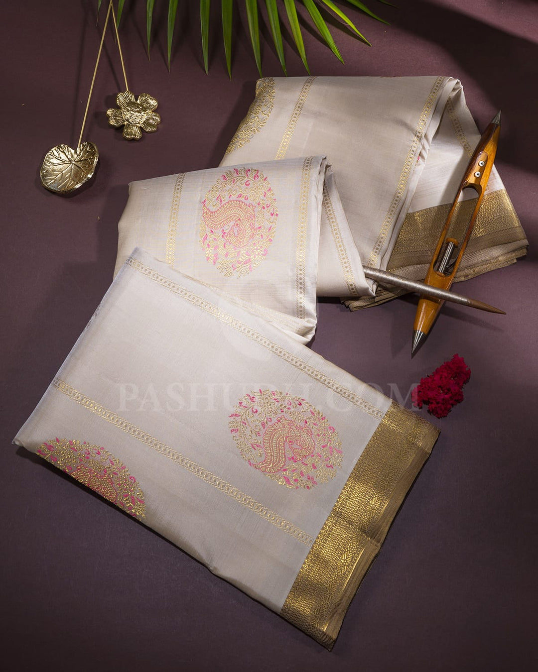 Ivory Kanjivaram Silk Saree-S1669(B)